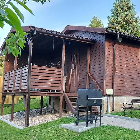 Деревянный коттедж Na Radosnej Nad Jeziorem *