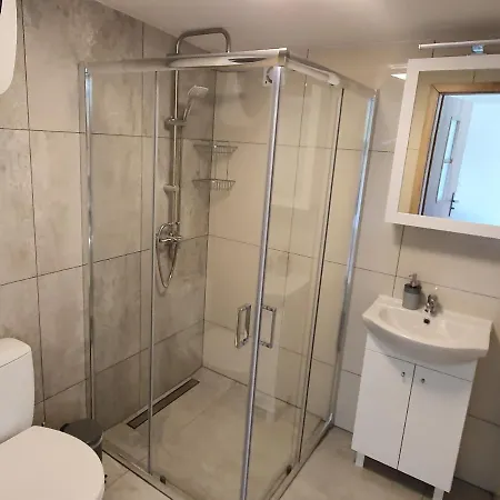 Na Radosnej Nad Jeziorem Деревянный коттедж *