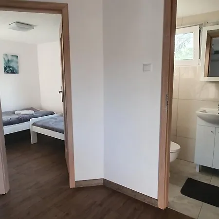 Na Radosnej Nad Jeziorem * Moldzie